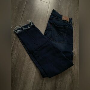 Blue Levi’s Skinny Jeans